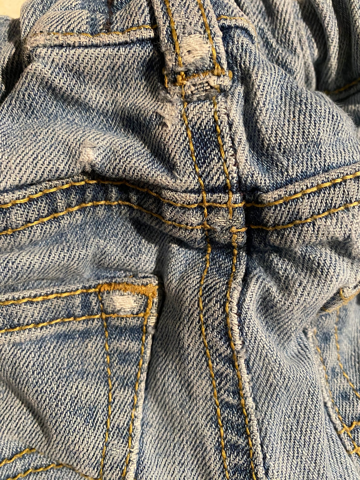 Jeans 4T *IMPARFAIT*
